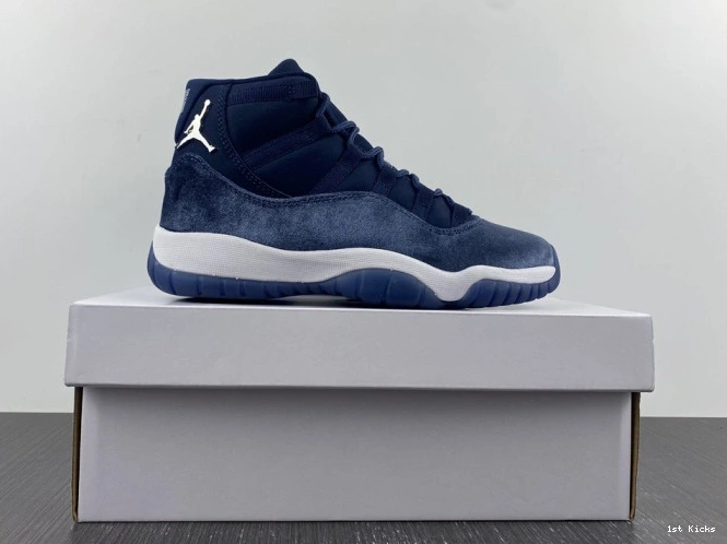 Navy WMNS Air Jordan AR0715-441 Midnight Velvet 11 0811